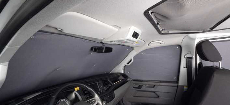 Thermoisolierung Fahrerhaus Ford Tourneo Custom ab 2023 - Carbest Thermo-Verdunkelungsmatten 8 mm mit Saugnäpfen