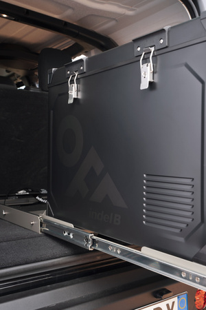 Indel B ausziehbarer Stahlrahmen für tragbare Kühlboxen TB46 und TB60